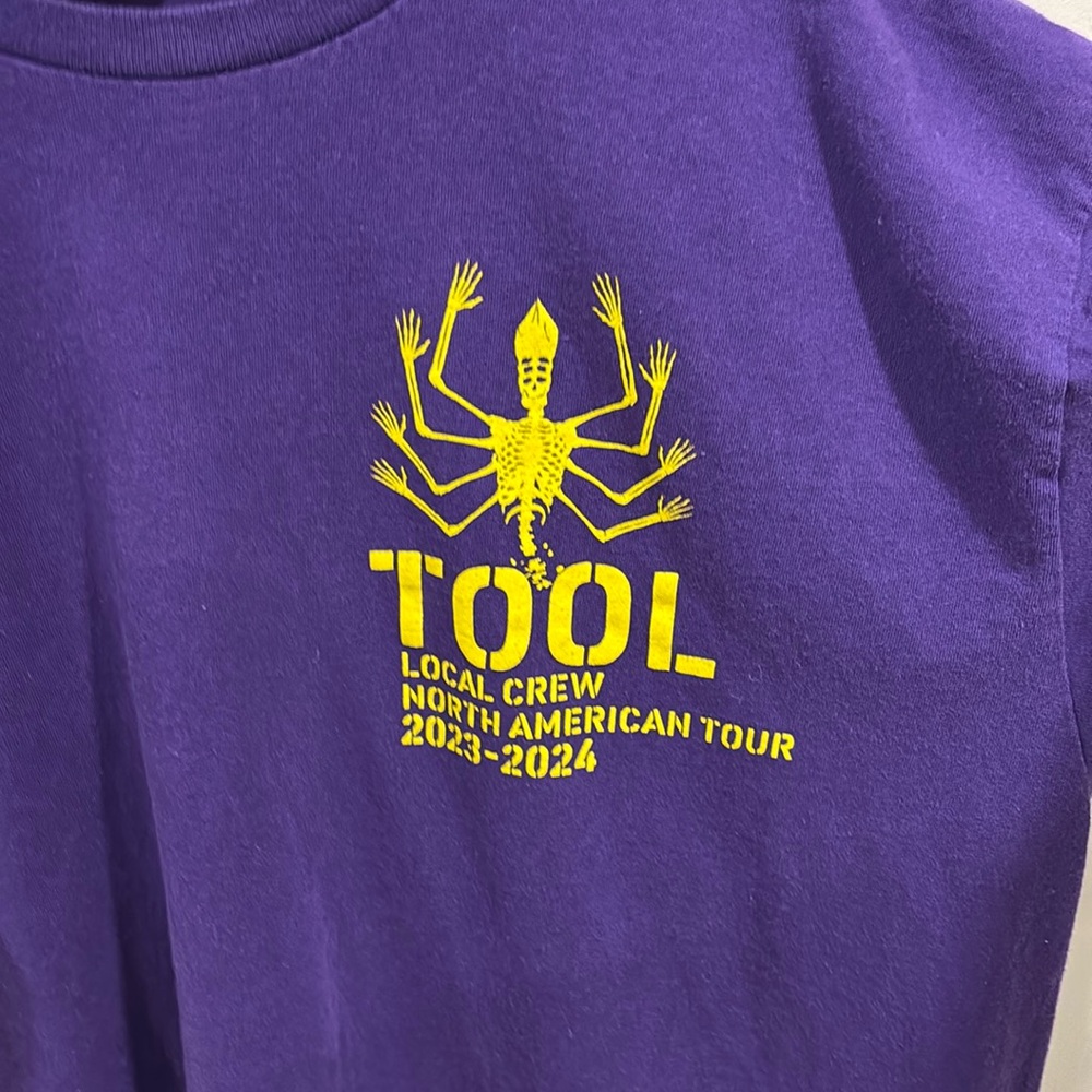 Tool- crew shirt
